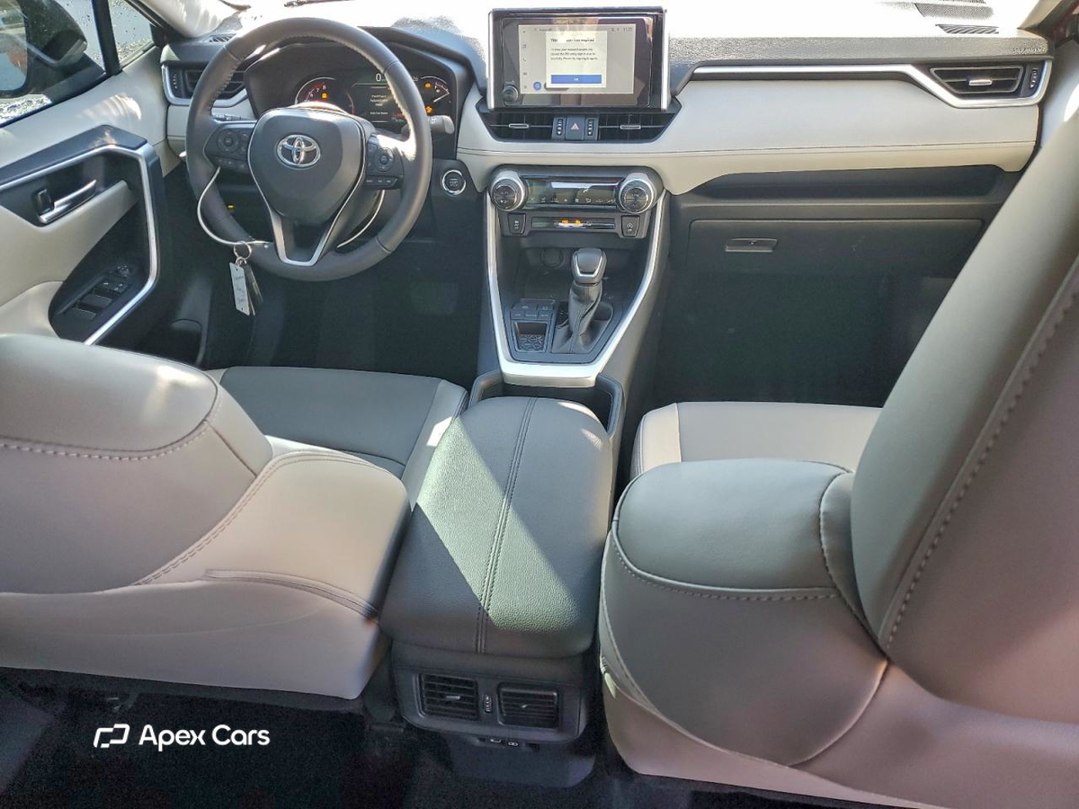 Toyota RAV 4 2025