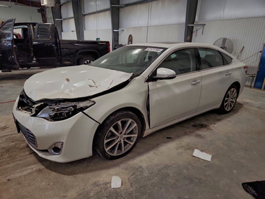 Toyota Avalon 2015 - Image 1 of 12