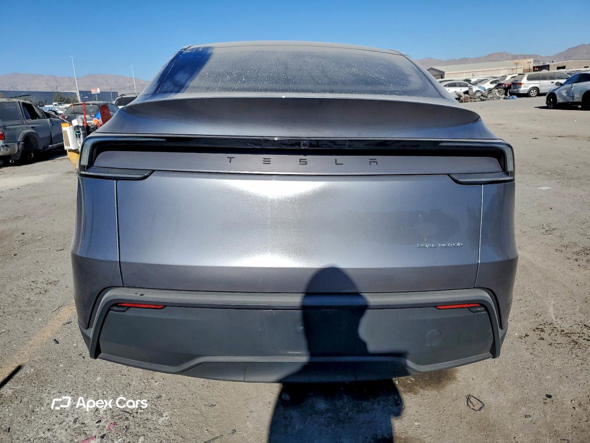 Tesla Model Y 2026