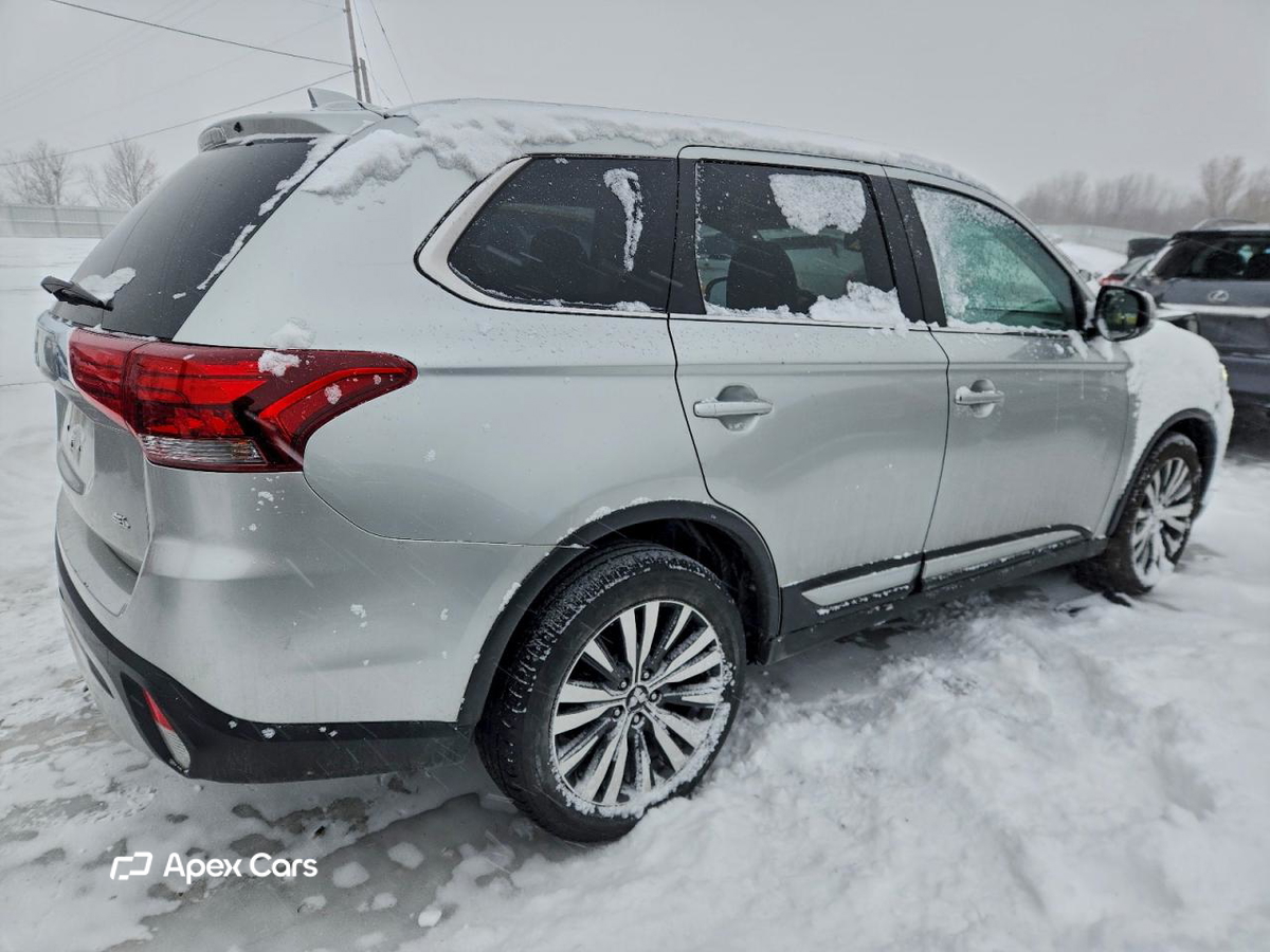 Mitsubishi Outlander 2020