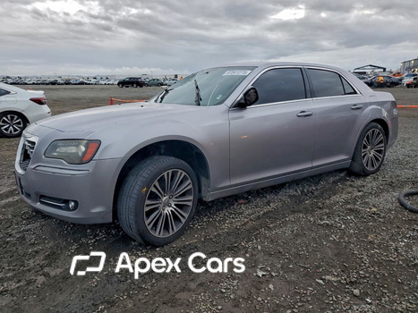 Chrysler 300 2013 - Image 1 of 13