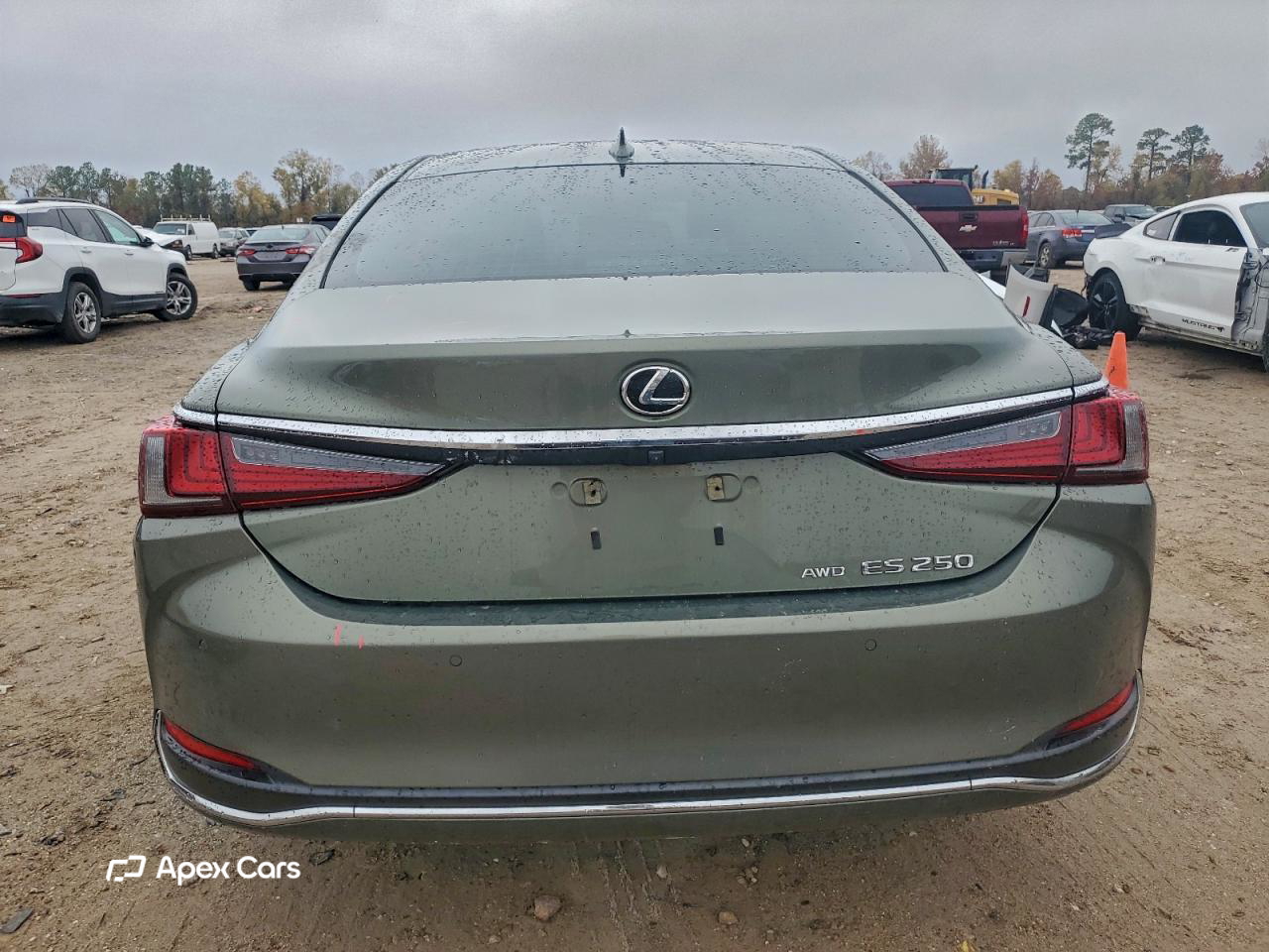 Lexus ES 2021