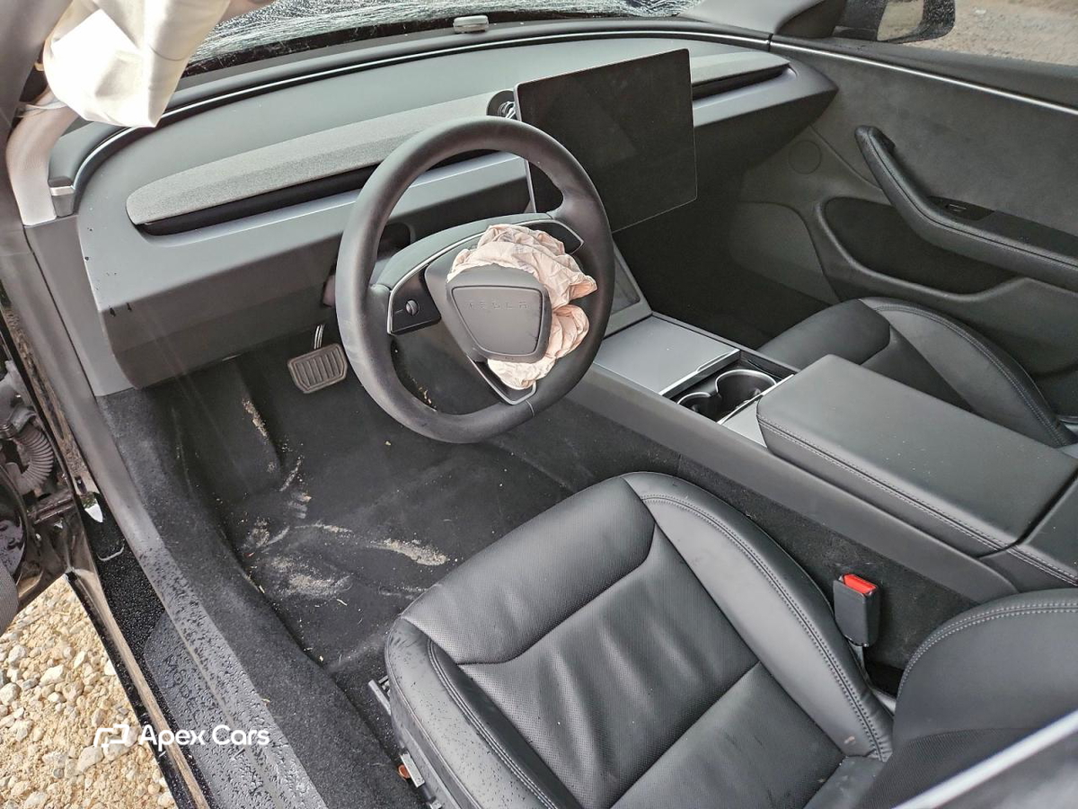 Tesla Model 3 2024
