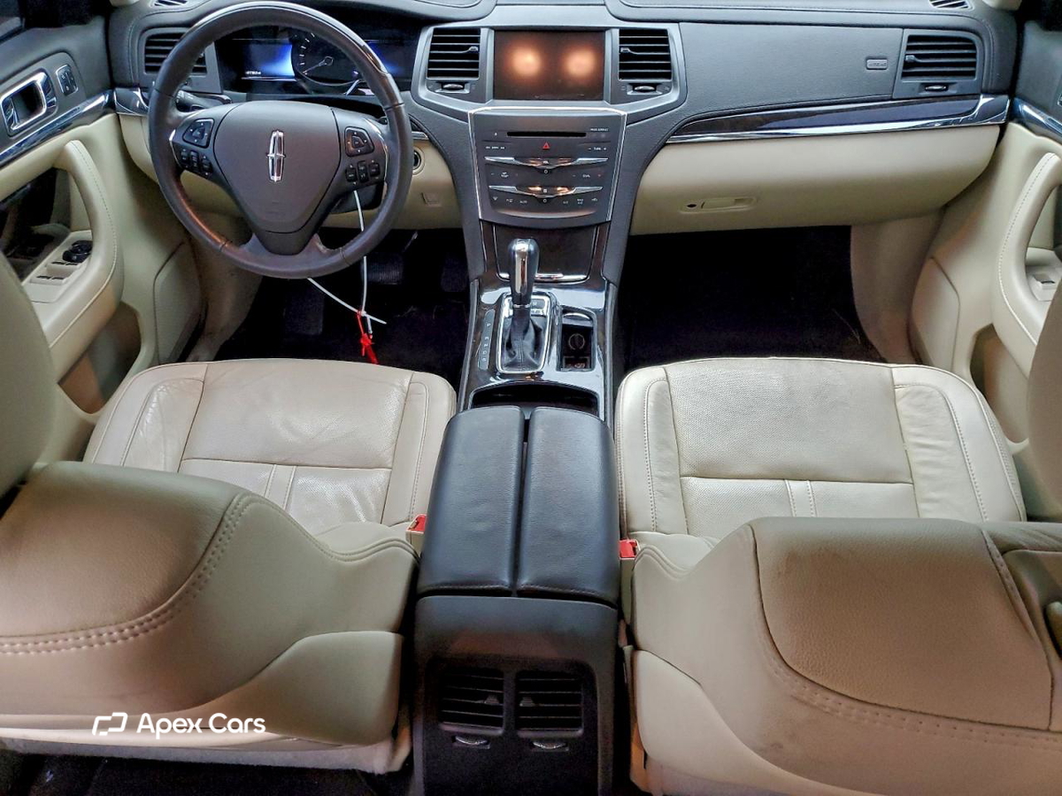 Lincoln MKS 2015