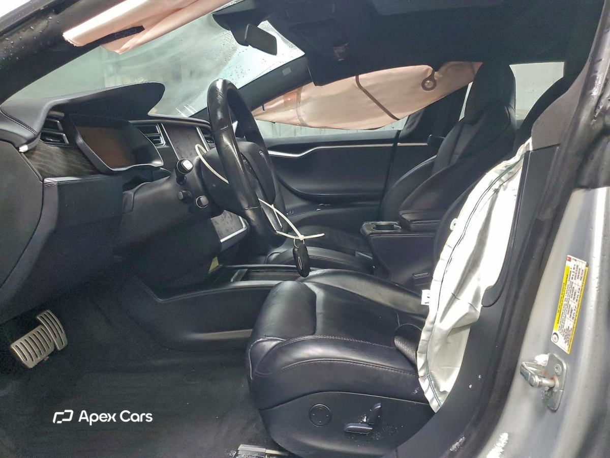 Tesla Model S 2016