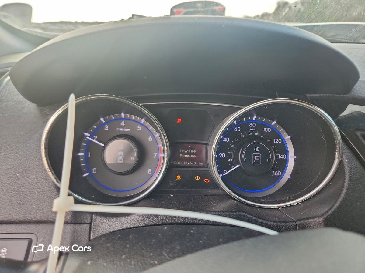 Hyundai Sonata 2011