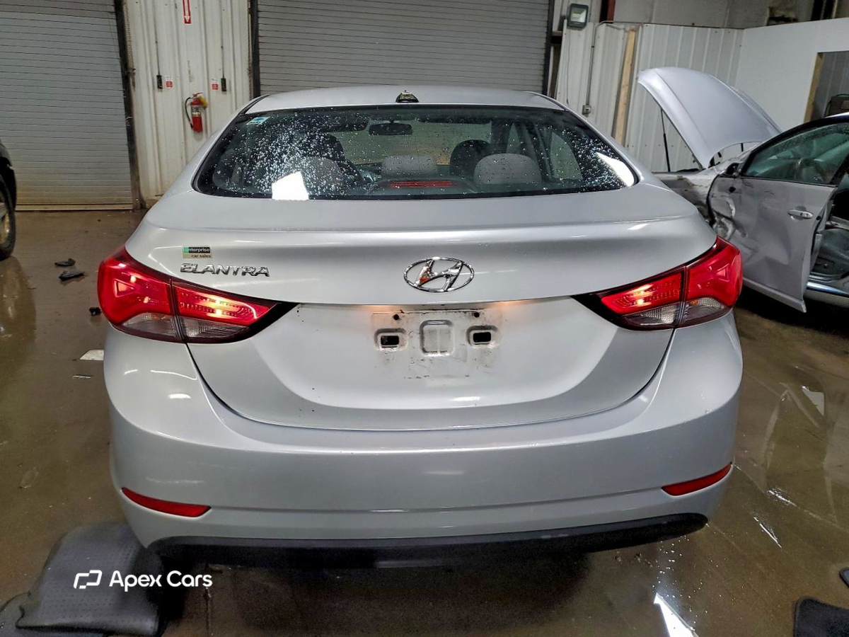 Hyundai Elantra 2016