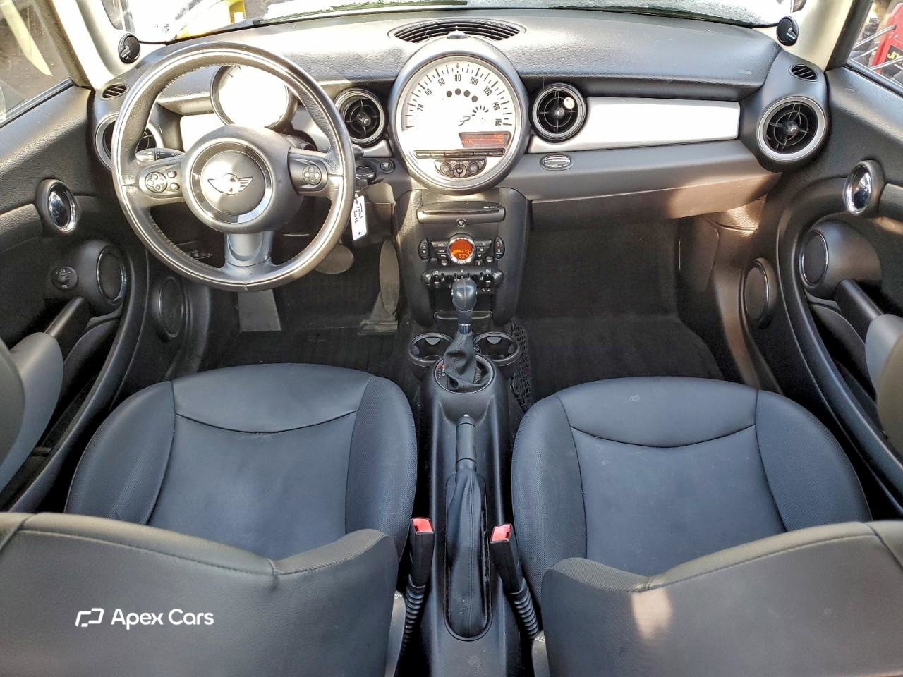 MINI Cooper 2011