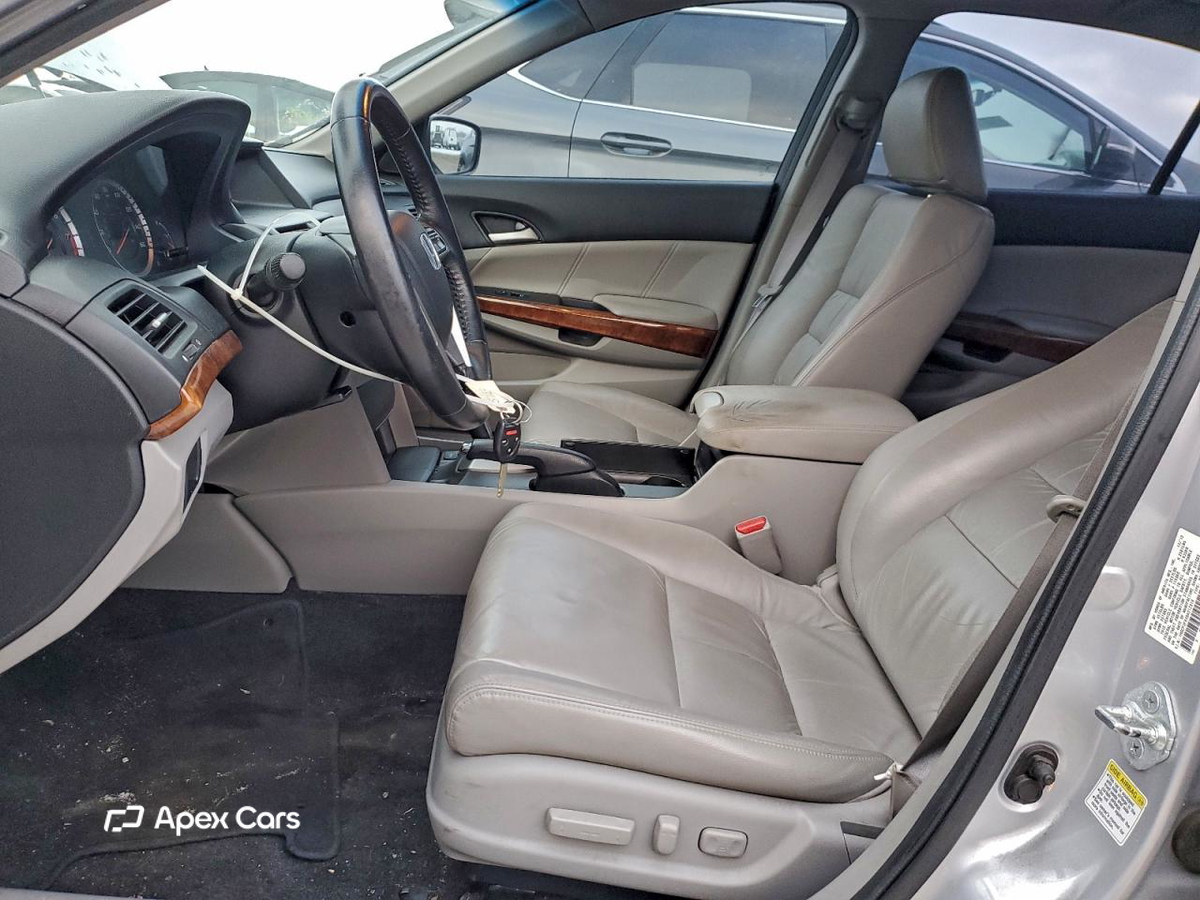 Honda Accord 2011