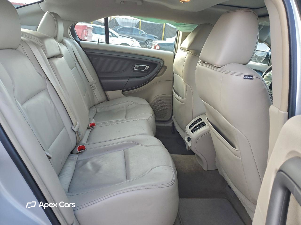 Ford Taurus 2012