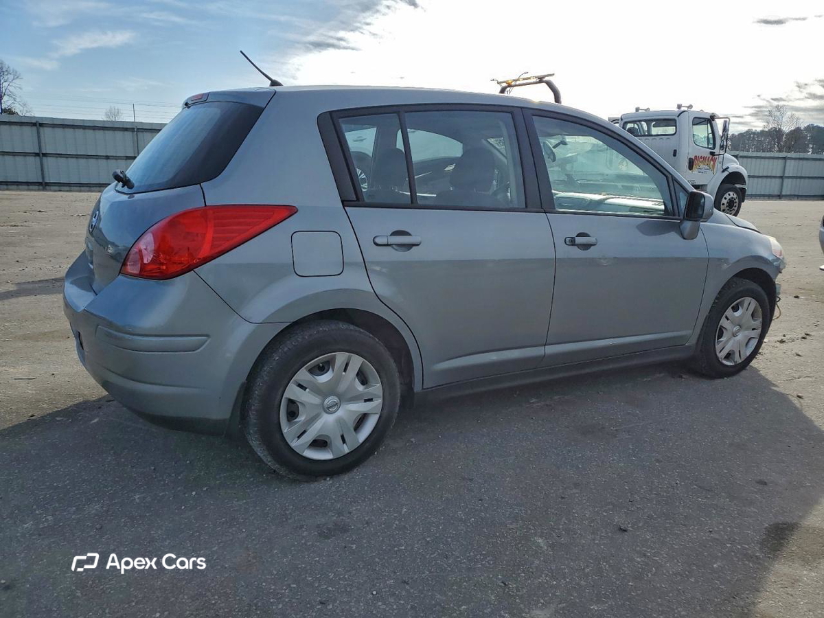 Nissan Versa 2010