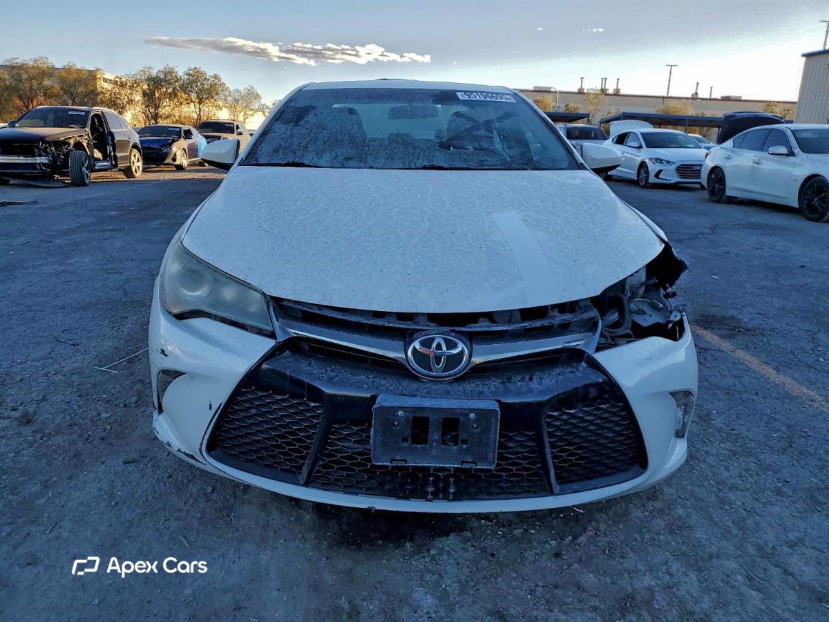 Toyota Camry 2015