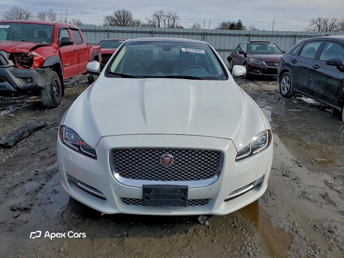 Jaguar XJ 2016