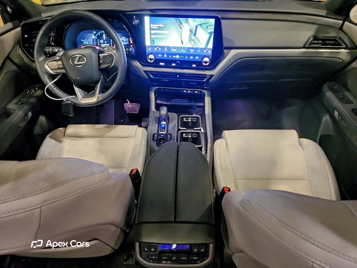 Lexus TX 2025
