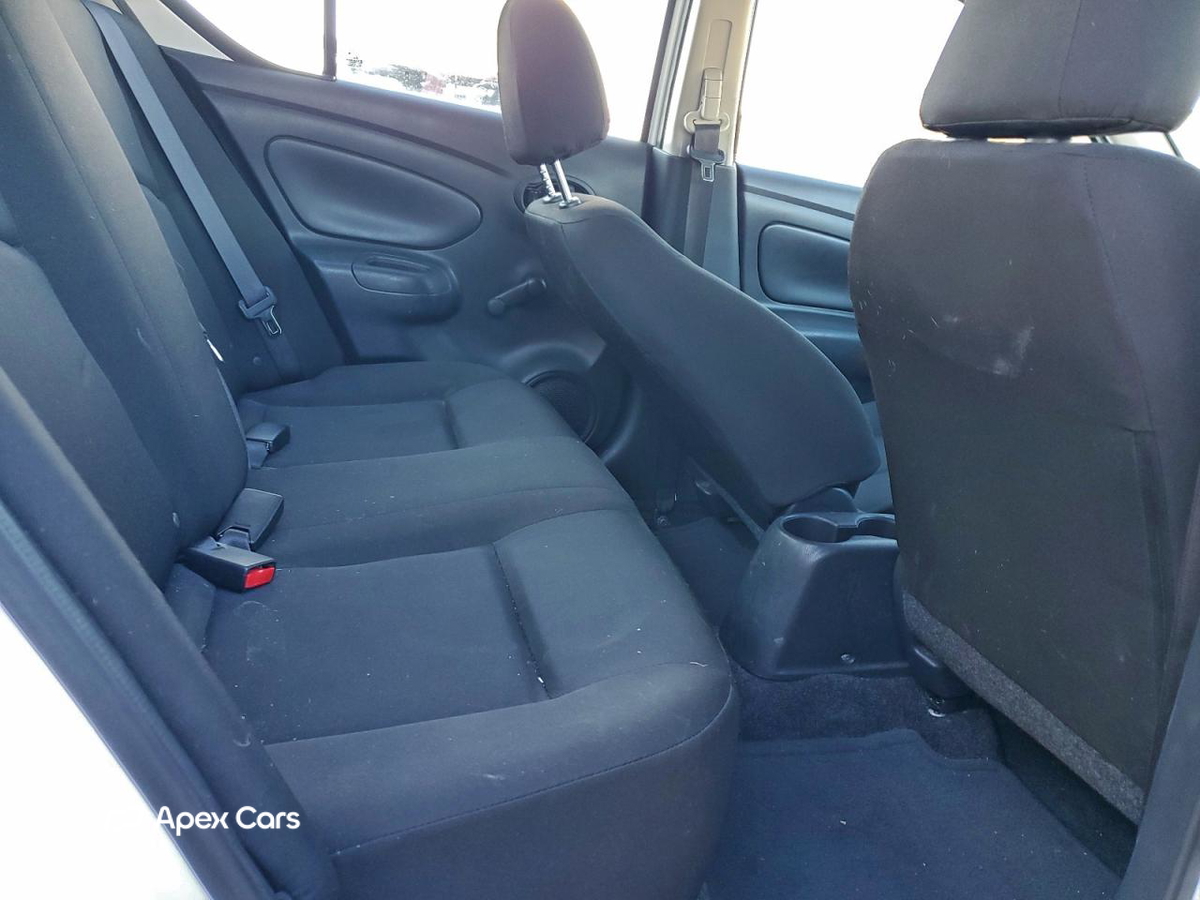 Nissan Versa 2018