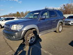 Toyota Sequoia 2004