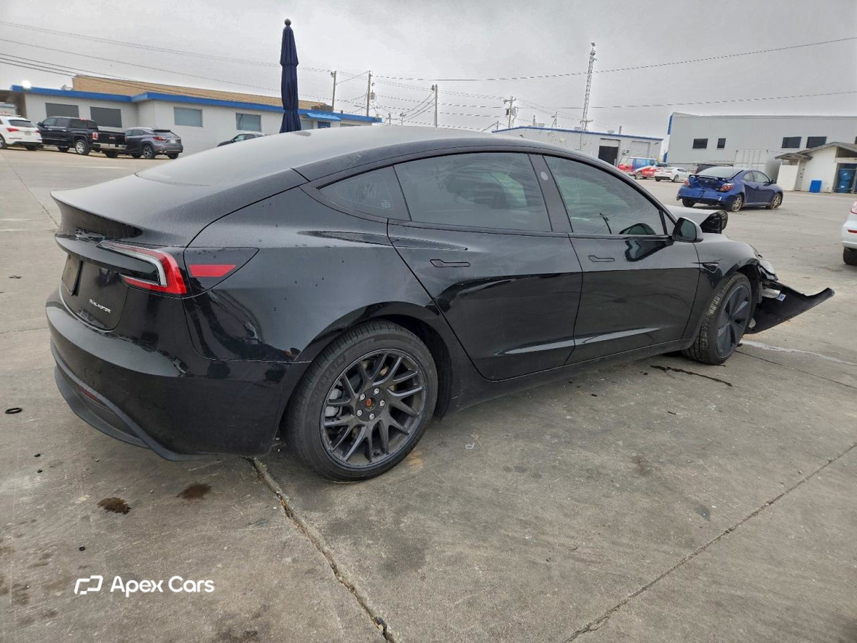 Tesla Model 3 2024