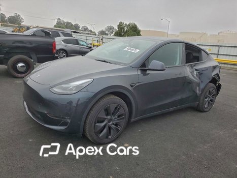 Tesla Model Y 2025 - Image 1 of 12