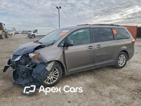Toyota Sienna 2015 - Image 1 of 14