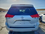 Toyota Sienna 2012