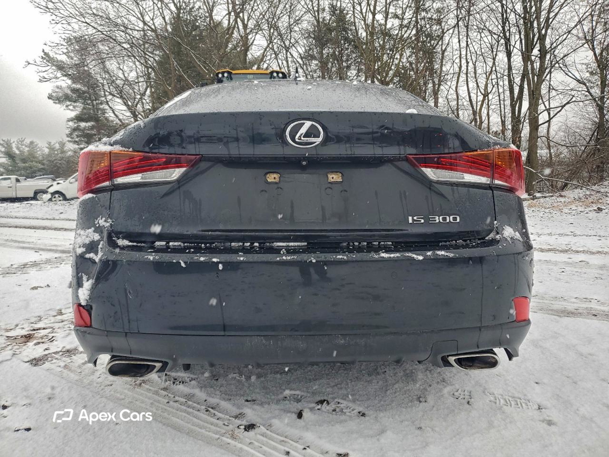 Lexus IS 2020
