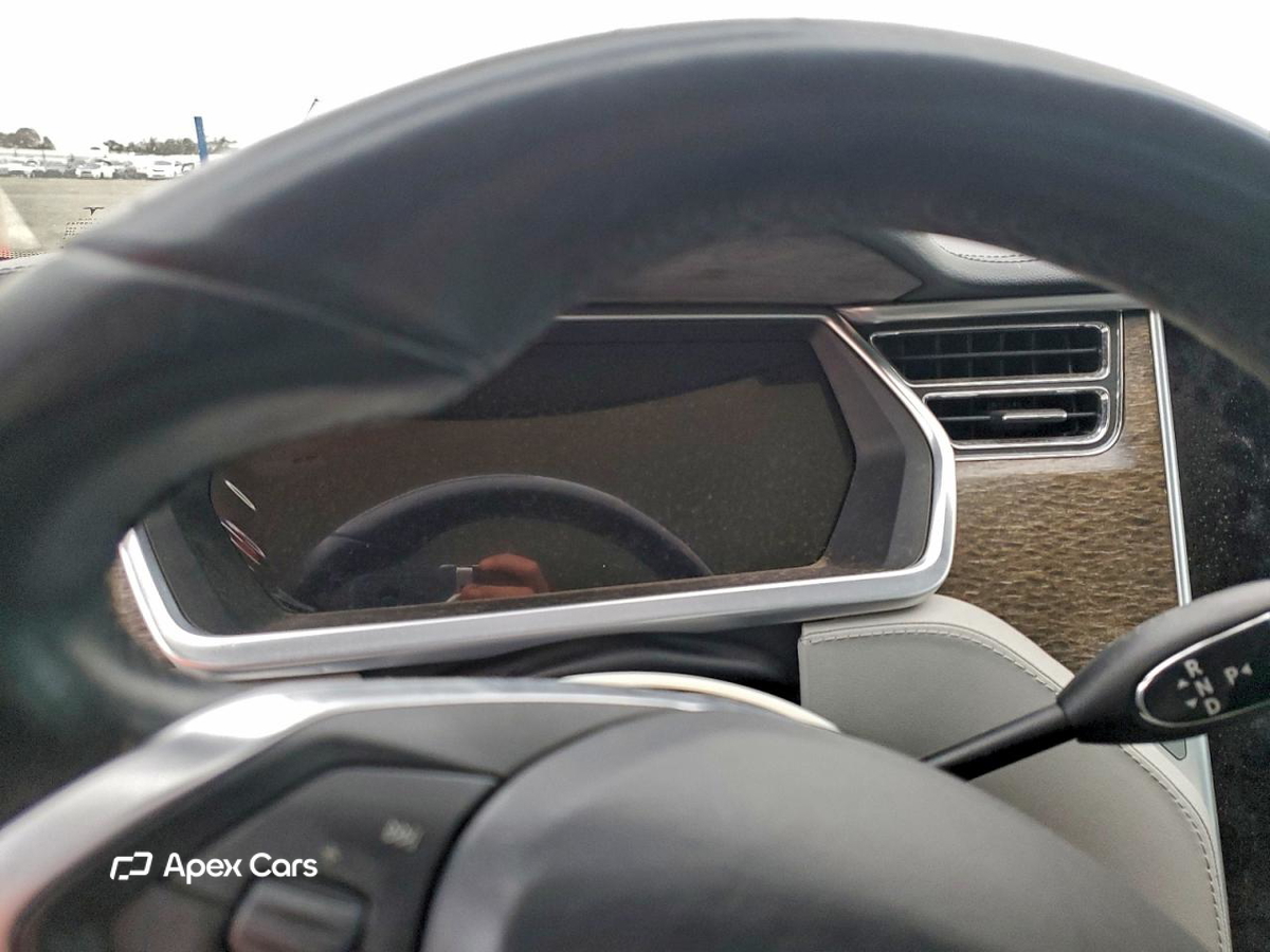 Tesla Model S 2013