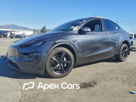 Tesla Model Y 2026 - Zdjęcie 1 z 13