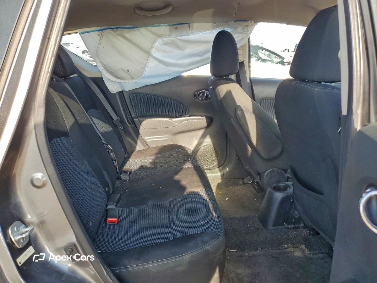 Nissan Versa 2016