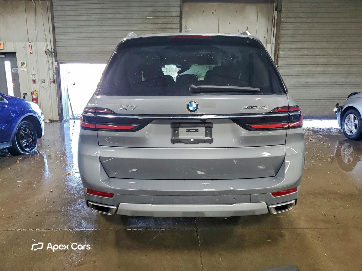 BMW X7 2025