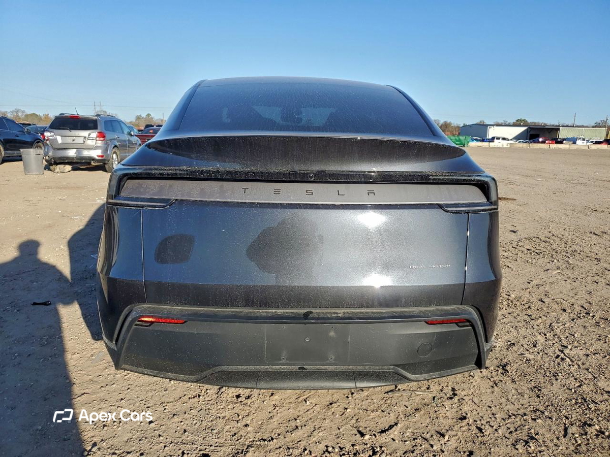 Tesla Model Y 2026