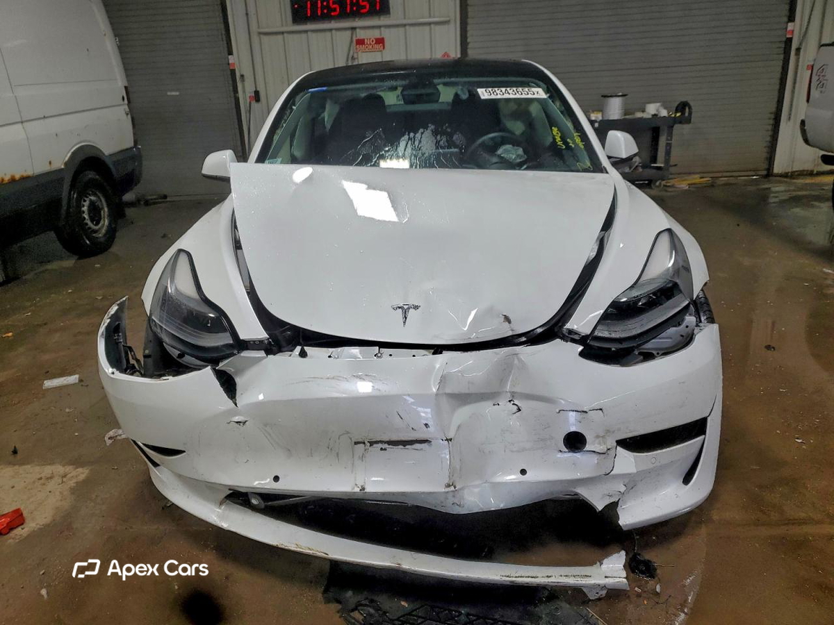 Tesla Model 3 2022