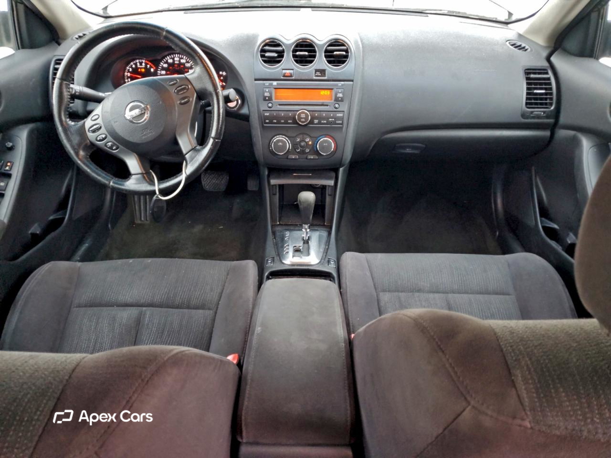 Nissan Altima 2012