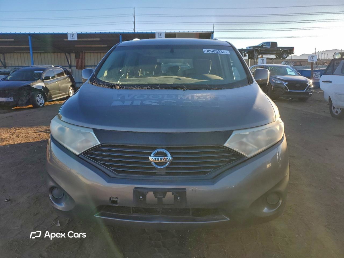 Nissan Quest 2014