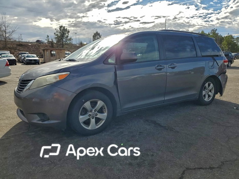 Toyota Sienna 2012 - Image 1 of 14