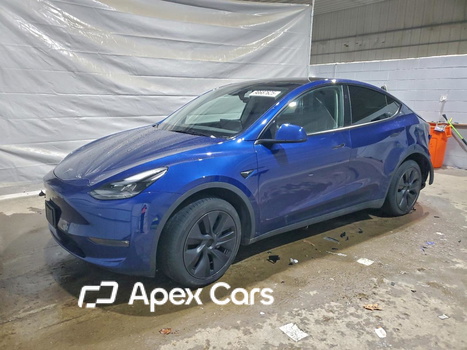 Tesla Model Y 2025 - Image 1 of 13
