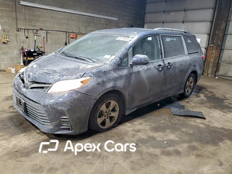 Toyota Sienna 2018 - Image 1 of 14