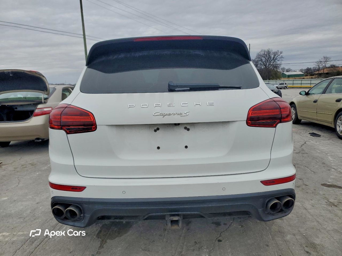 Porsche Cayenne 2016