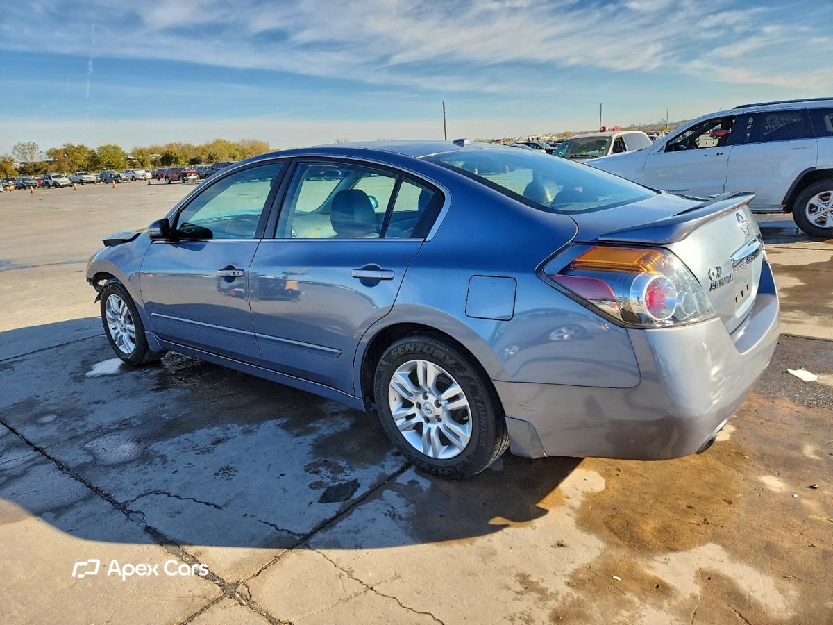 Nissan Altima 2012