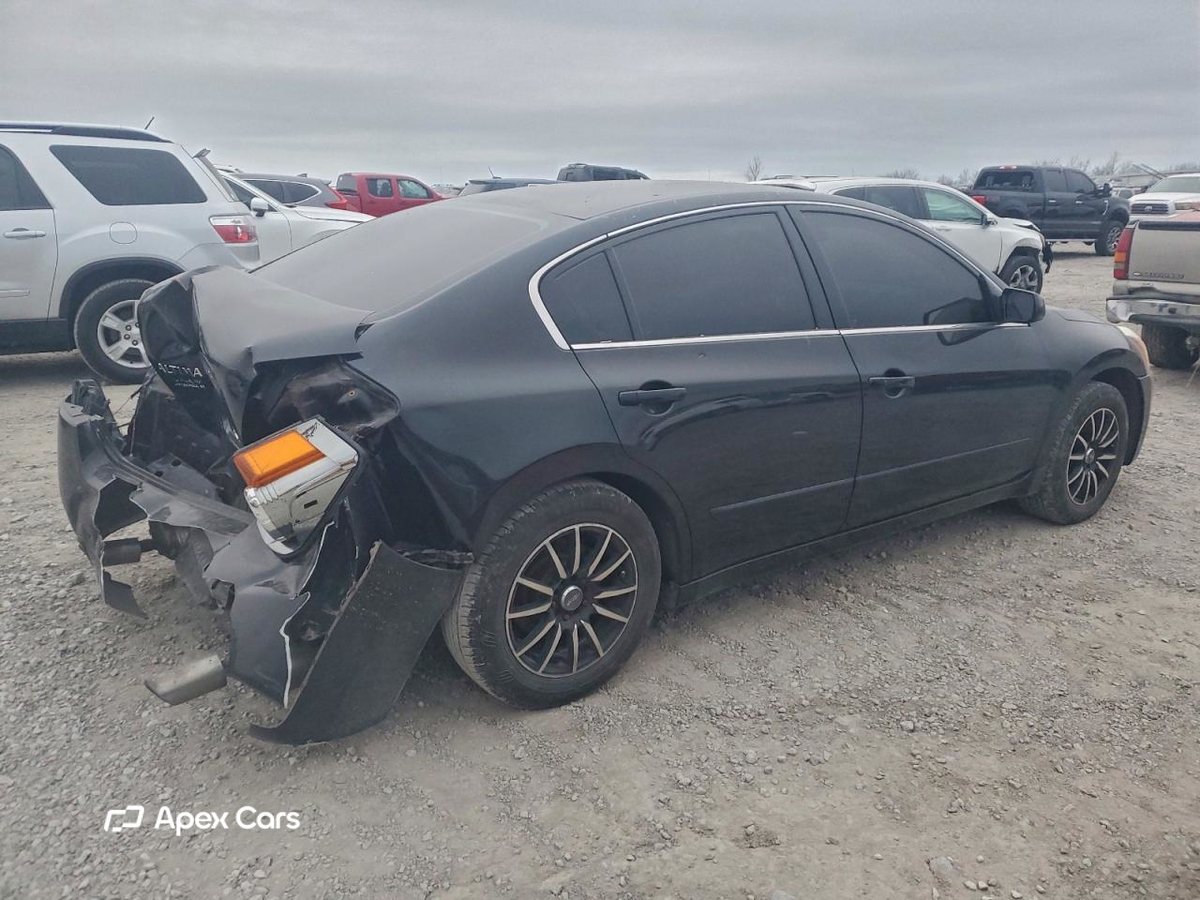 Nissan Altima 2011