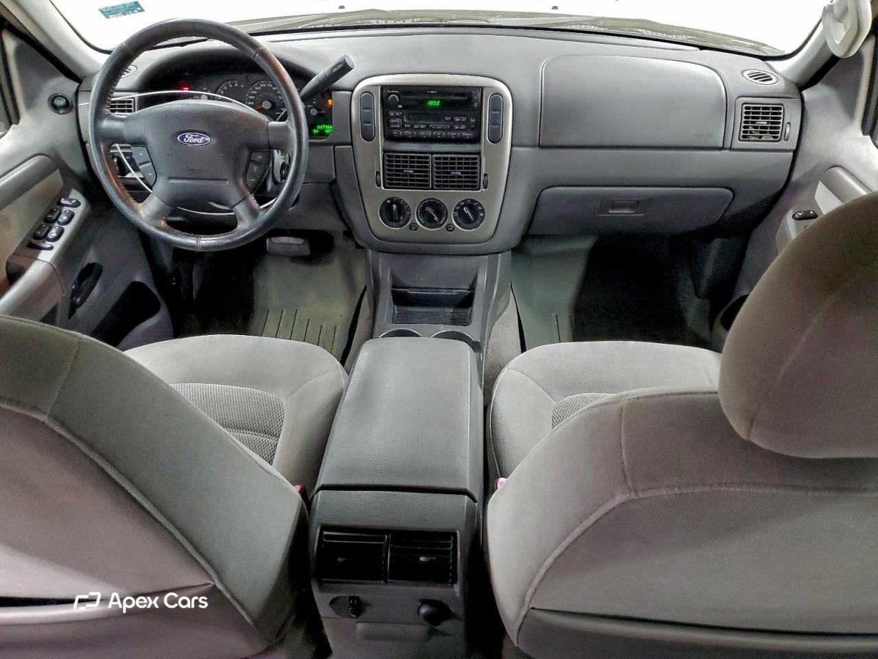 Ford Explorer 2004