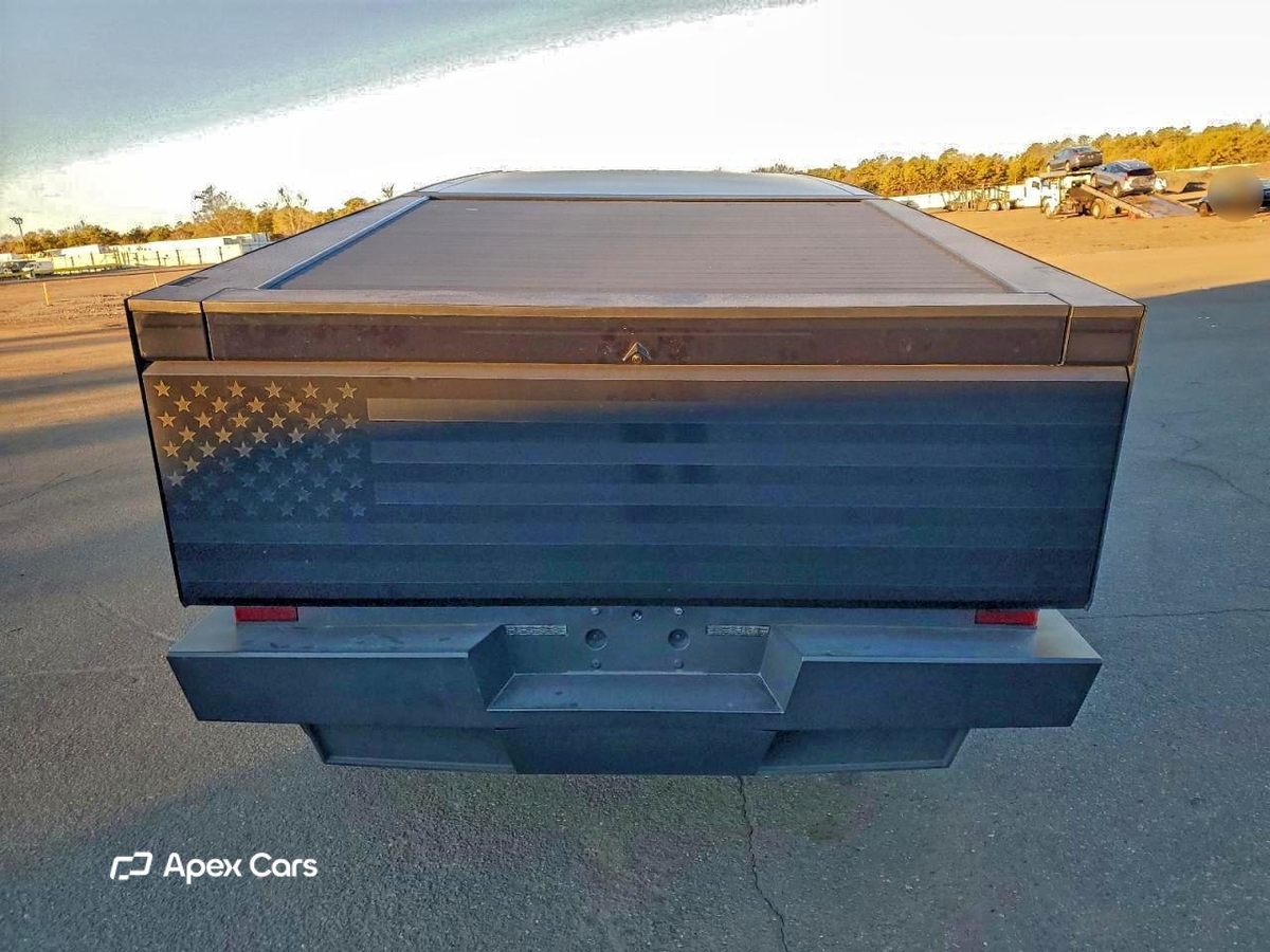 Tesla Cybertruck 2024
