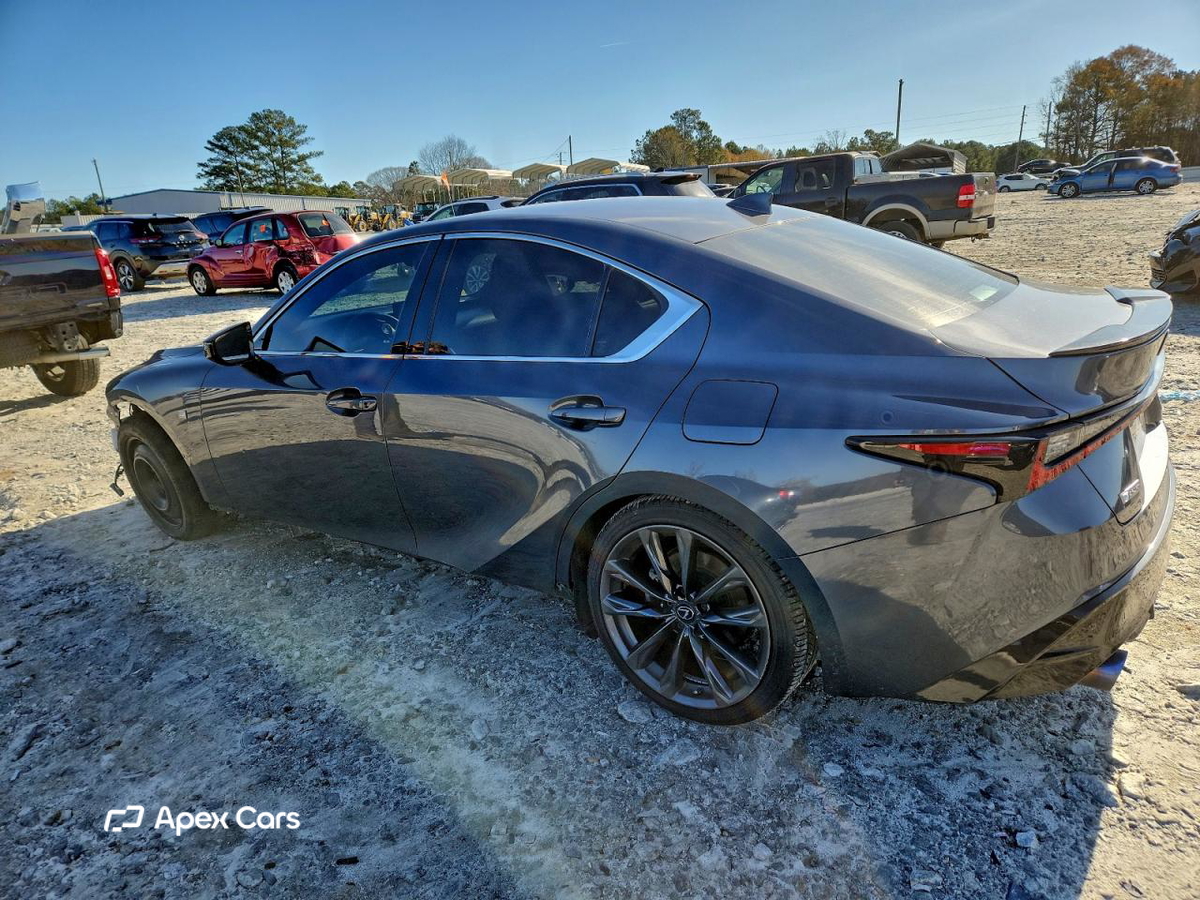 Lexus IS 2021