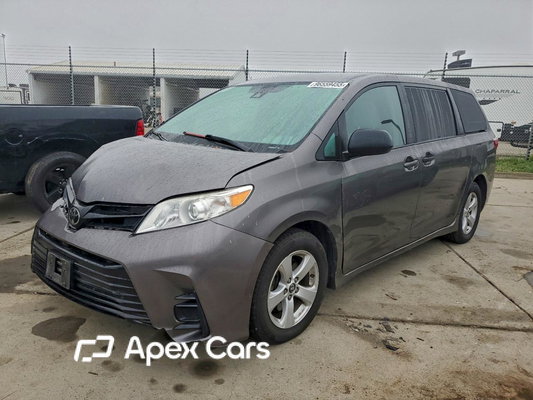 Toyota Sienna 2018 - Image 1 of 14