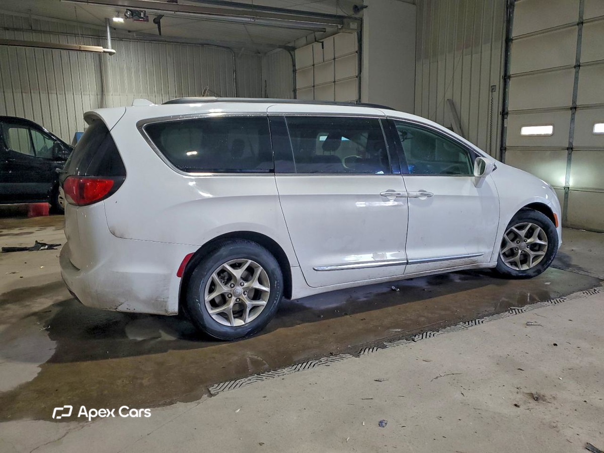 Chrysler Pacifica 2017