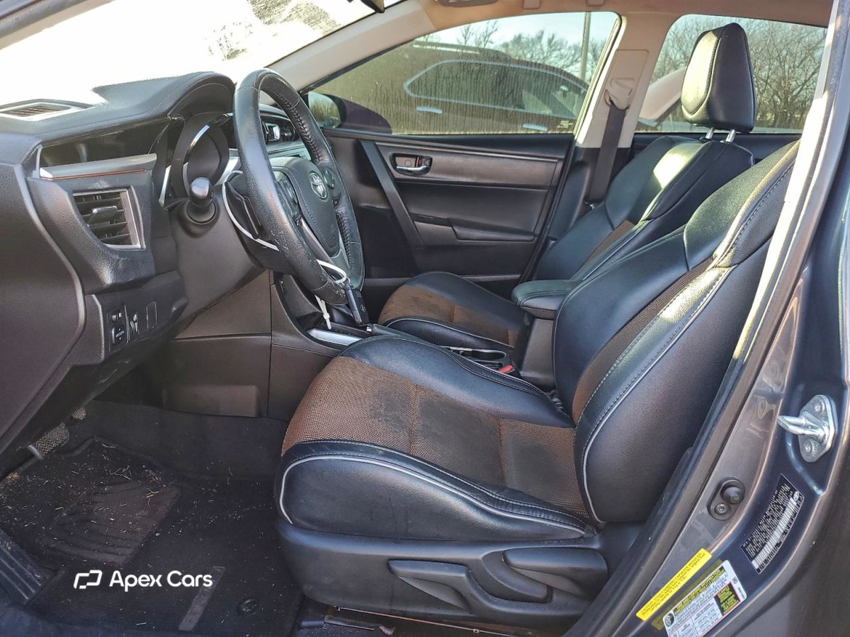 Toyota Corolla 2015