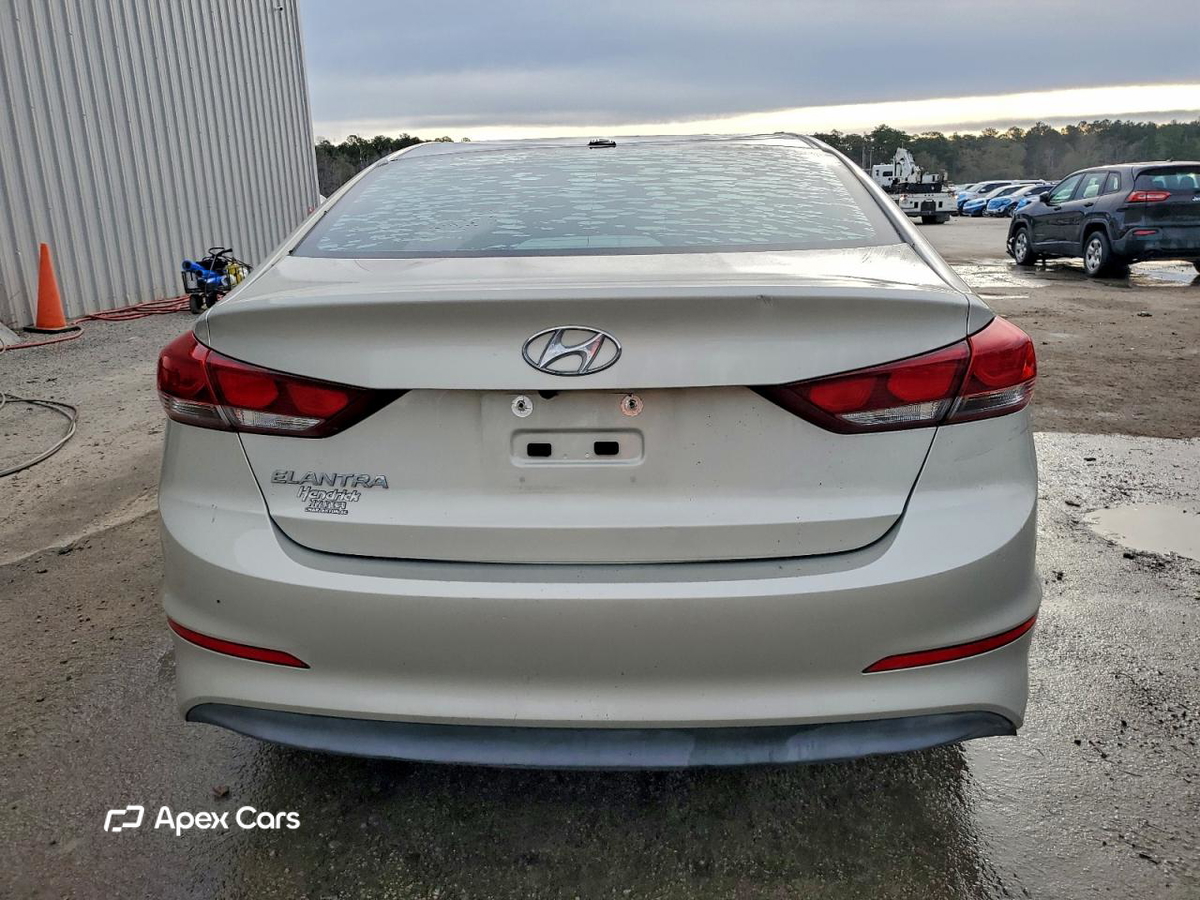 Hyundai Elantra 2017