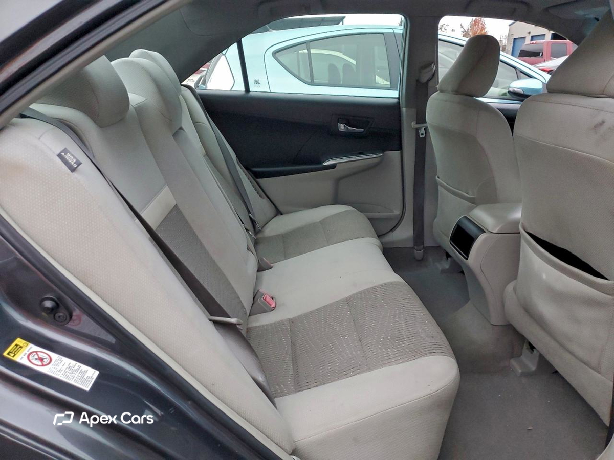 Toyota Camry 2012