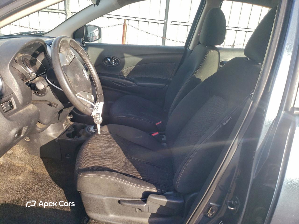 Nissan Versa 2017