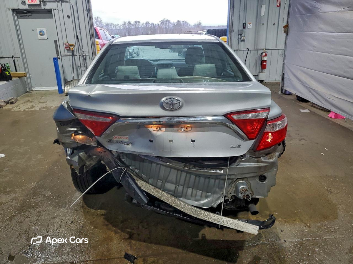 Toyota Camry 2016