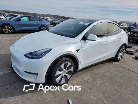 Tesla Model Y 2022 - Image 1 of 14